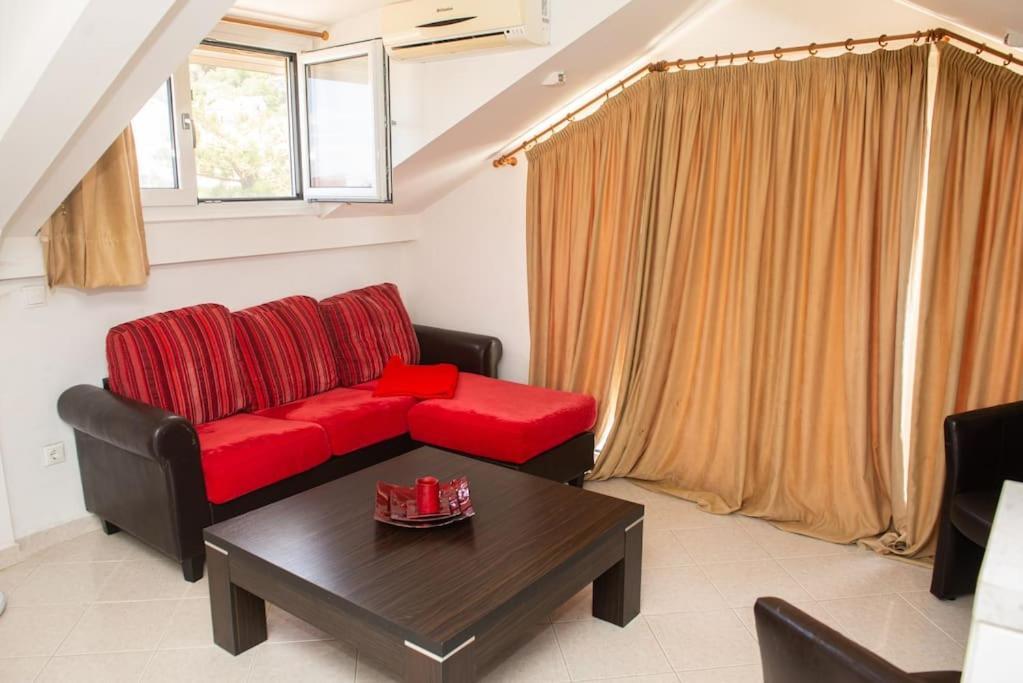 Attic Flat "Tsoukalas Group" Закінф Екстер'єр фото